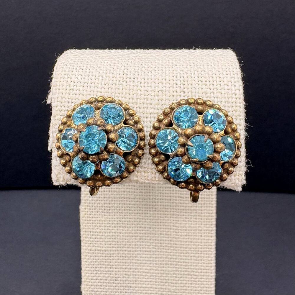 Vintage Coro Aquamarine Blue Rhinestone Floral‎ Gold Tone Screw Back Earrings